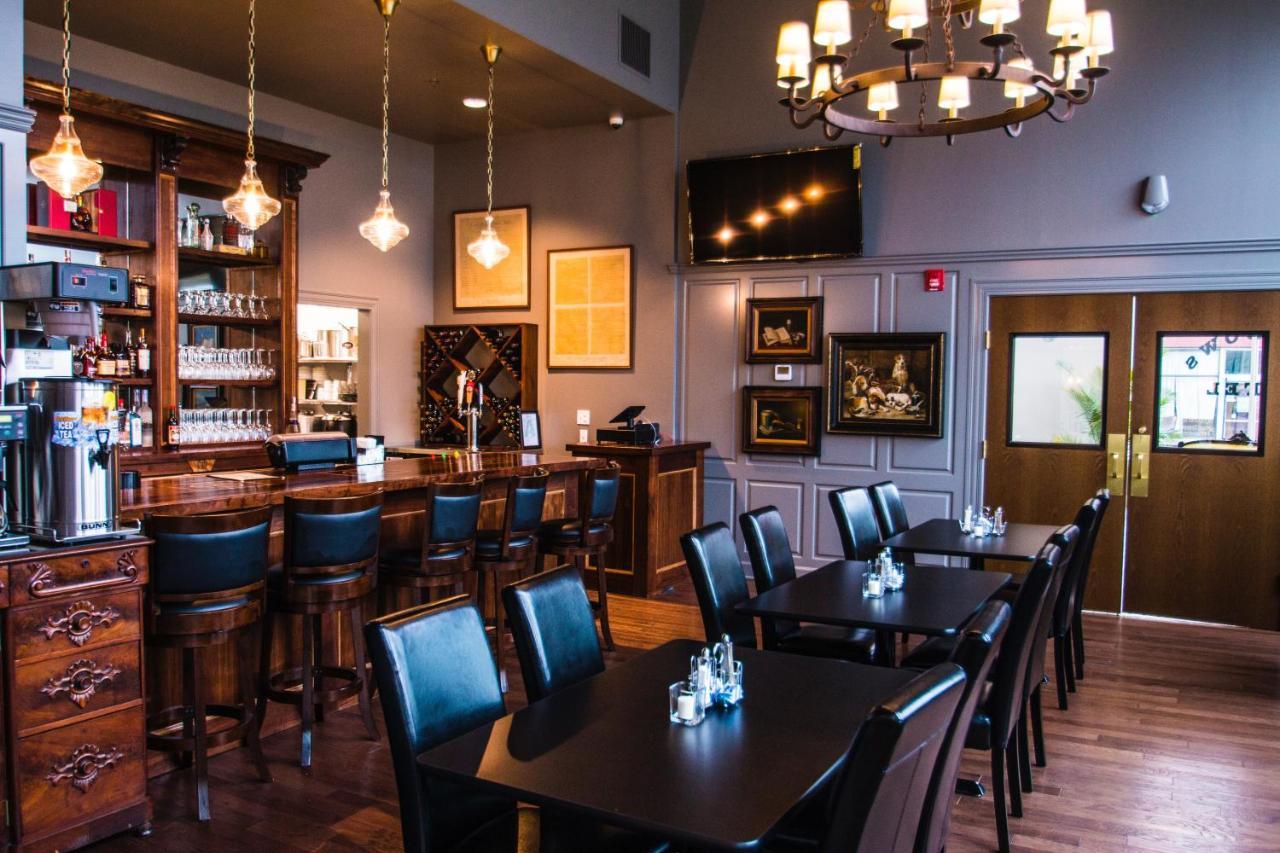 Meadows Hotel South South Fulton 외부 사진
